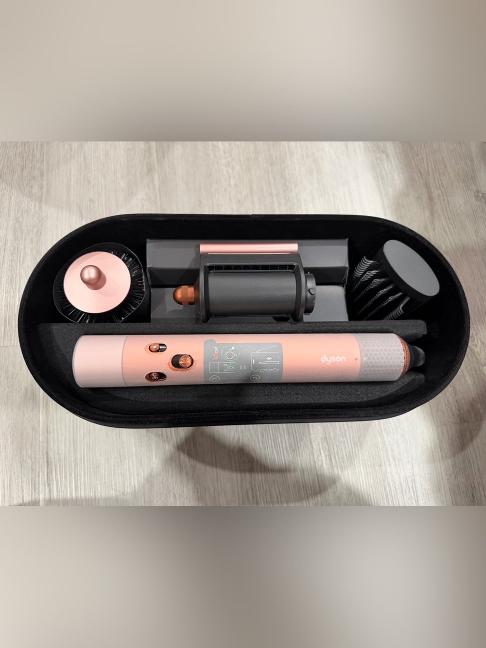 Dyson Airwrap i.d.™Multi-Styler in Amber Silk NIB w/ all attachments GENUINE